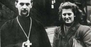 Father Alexander with his wife Ulyana Sergeevna