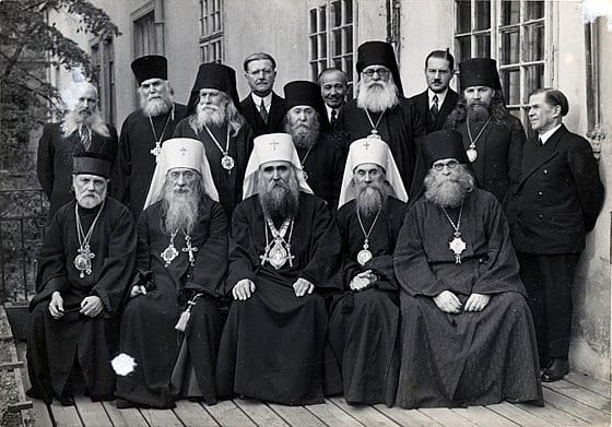 Bishop Council 1935 that restored communion within in the Russian emigre Church. Metropolitan Varnava, future patriarch is in the center