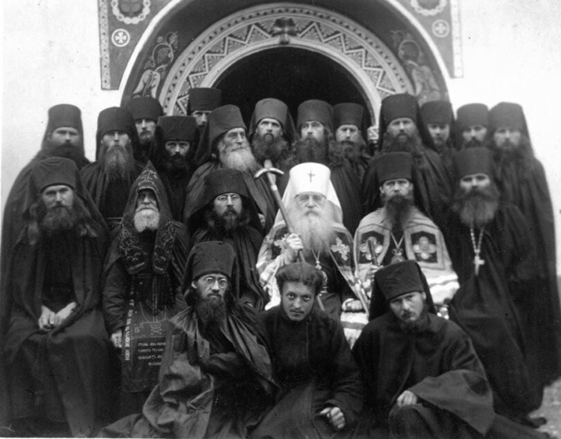 Metropolitan Anthony (Khrapovitsky) with the brotherhood of the Milkovo Monastery in Serbia. At the right hand of Metropolitan: Schema Archimandrite Ambrose (Kurganov), Hieroschemamonk Mark, Hieromonk Callistus. On the left: Bishop Tikhon (Troitsky, later Archbishop of San Francisco and Western America) and Archimandrite Theodosius, behind him the extreme left is the Hieormonk John (Maximovich, later Archbishop of San Francisco), and next to him Hieromonk Anthony (Sinkevich, later Archbishop of Los Angeles). In the lower left row in the center sits the novice Artemy (Medvedev, later Archbishop Anthony of San Francisco)