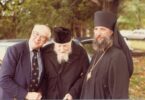 Отец Михаил, М.Л. Растропович, справа Архиепископ Лавр, вторая половина 80-х гг