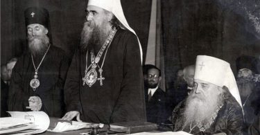 The solemn celebration of the anniversary of Metropolitan Anthony (50th anniversary of service in the bishop's ministry). Standing: Archbishop Anastasia (Gribanovsky), Patriarch Varnava of Serbia, Metropolitan Antony (Hrppowitzky). Behind Patriarch Barnaby sits Y.P. Grabbe, and behind Metropolitan Antony - Archimandrite Theodosius Melnik