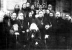 Новый священномученник Дмитрий Гдовский с духовенством отделившимся от митр. Сергия (Страгородского) у храм Спаса на крови. Ленинград 1929 г.