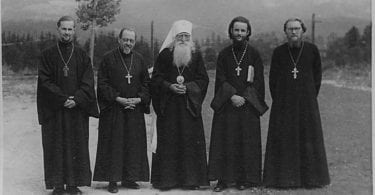 Fr. Alexander Schmemann, Fr. Vasily Zenkovsky, Metropolitan Seraphim (Lade) of Berlin, Fr. George Benigsen, Fr. Dimitri Gisetti. At the conference of the Russian Christian Student Movement Berchtesgaden (Munich area), 1949. Source: Archpriest A. Schmeman, Dnevniki [Journals]