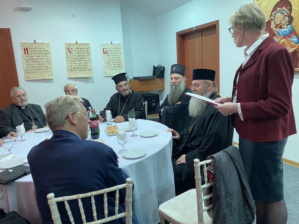 789115B9-79ED-45DB-A2E0-A0BE6270DCE9_1_105_c