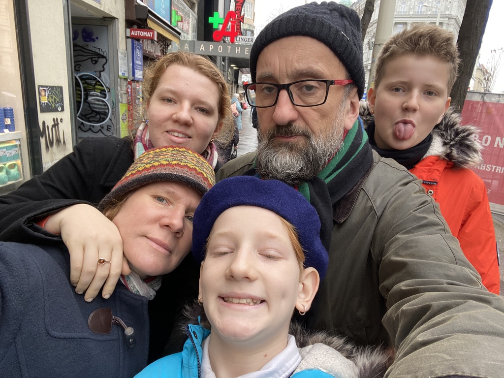 74967E87-64C1-4FC6-BD28-D6AEC8549C66_1_105_c